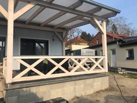 Dachdeckerei-Zeidler-Königs Wusterhausen Holzbau - Veranda Seite